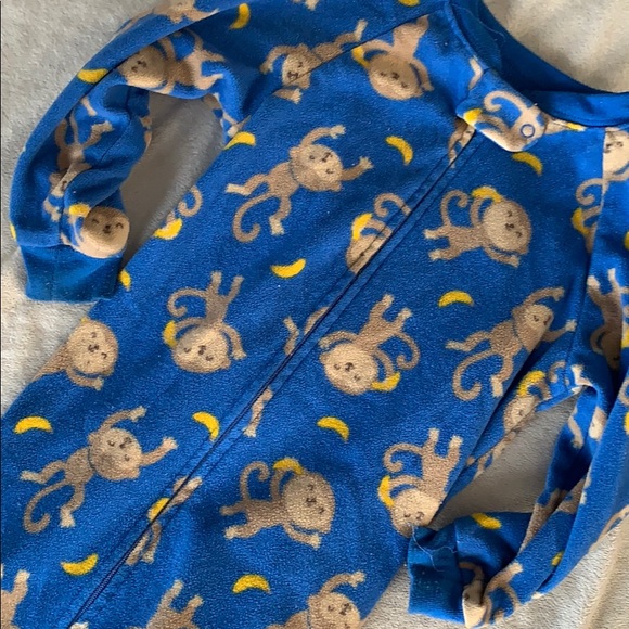 Carter’s 2T monkey and banana footie PJ - Picture 2 of 2